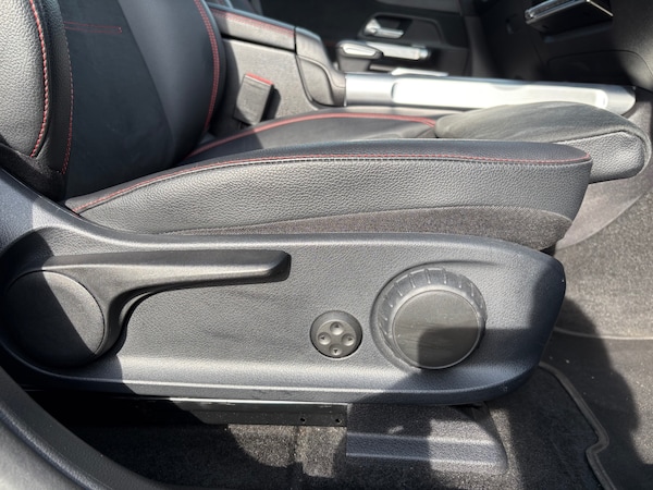Used Mercedes-Benz EQB 2022 for sale - 76316494: Photo 30