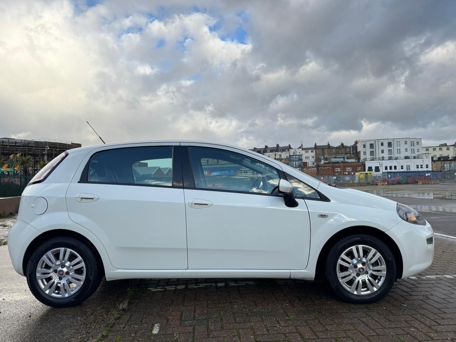 Used Fiat Punto 2013 for sale - 77196510: Photo 4