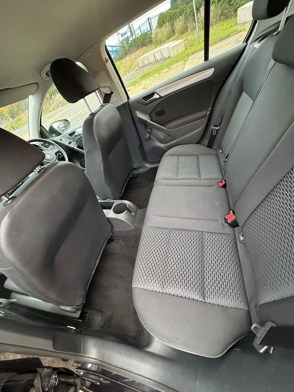 Used Volkswagen Golf 2010 for sale - 76309693: Photo 13
