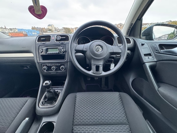 Used Volkswagen Golf 2010 for sale - 76309693: Photo 6