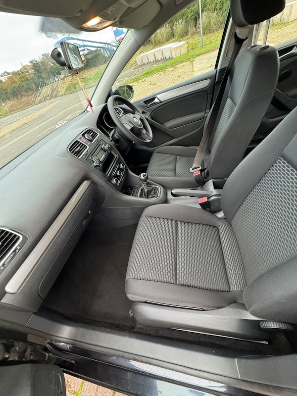 Used Volkswagen Golf 2010 for sale - 76309693: Photo 8