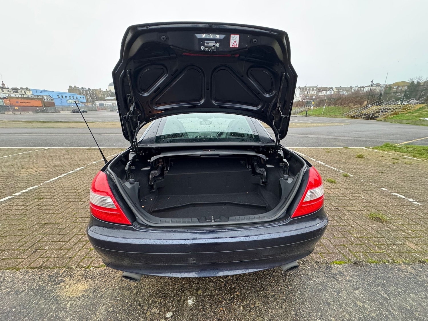 Used Mercedes-Benz SLK 2005 for sale - 77323931: Photo 15