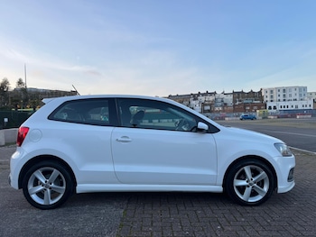 Used Volkswagen Polo 2014 for sale - 77733122: Photo