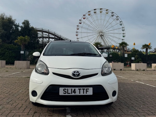 Used Toyota AYGO 2014 for sale - 76142868: Photo 2