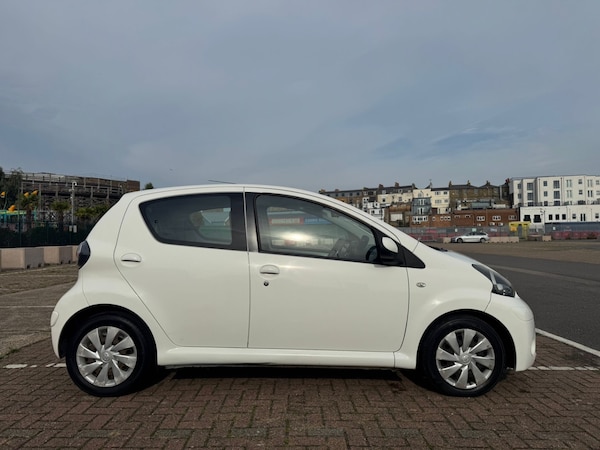 Used Toyota AYGO 2014 for sale - 76142868: Photo 3