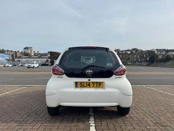 Used Toyota AYGO 2014 for sale - 76142868: Photo 4