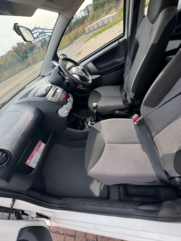 Used Toyota AYGO 2014 for sale - 76142868: Photo 8