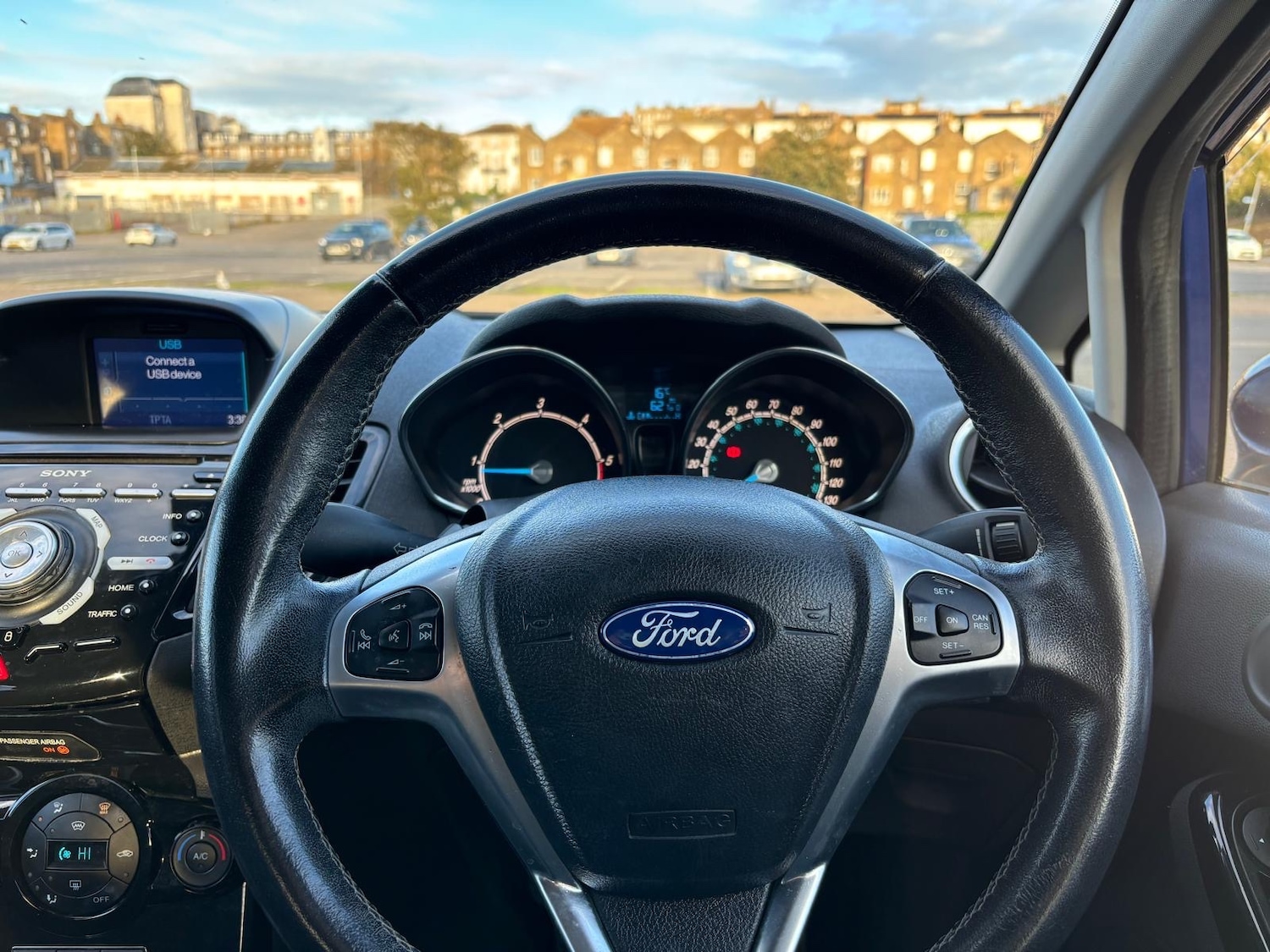 Used Ford Fiesta 2015 for sale - 76340418: Photo 12