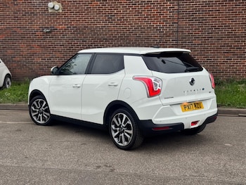 Used Ssangyong Tivoli 2017 for sale - 75400508: Photo