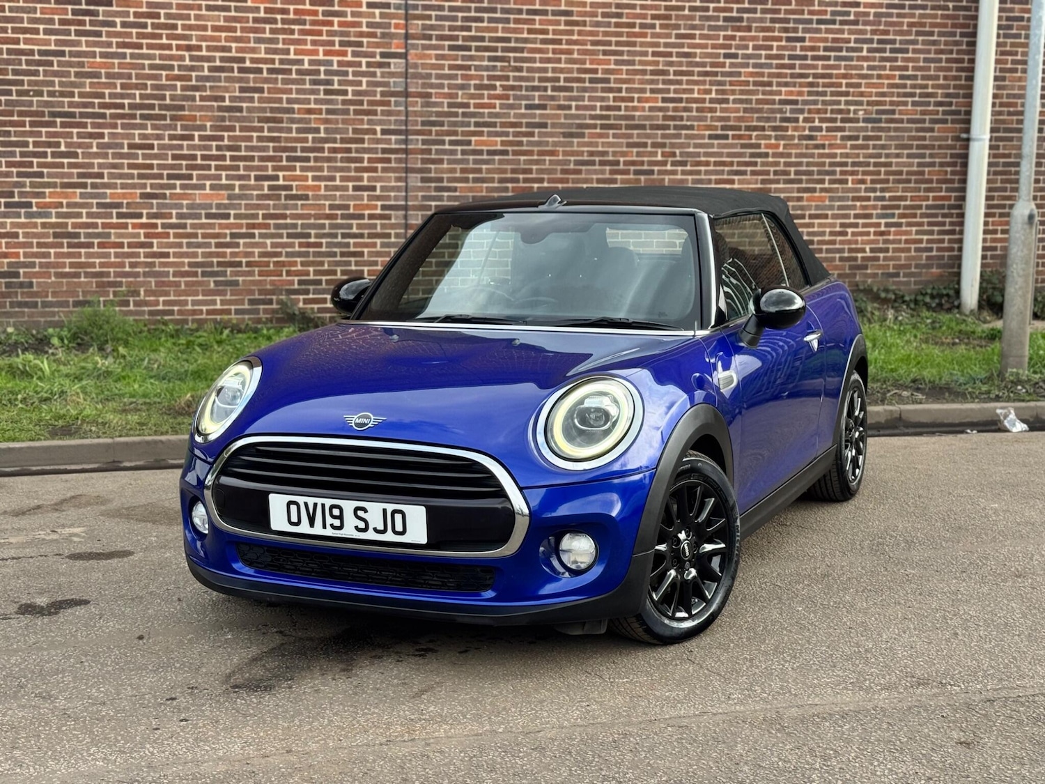 Used MINI Convertible 2019 for sale - 77957290: Photo 12