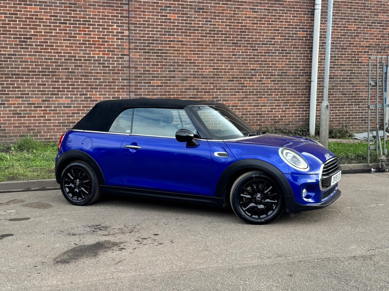 Used MINI Convertible 2019 for sale - 77957290: Photo 15