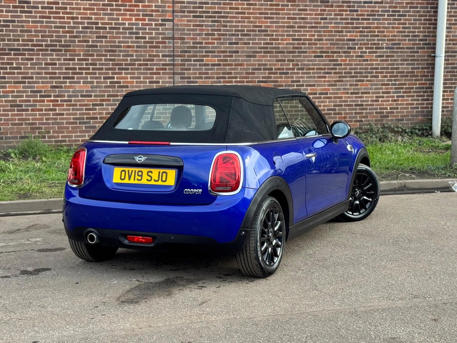 Used MINI Convertible 2019 for sale - 77957290: Photo 16