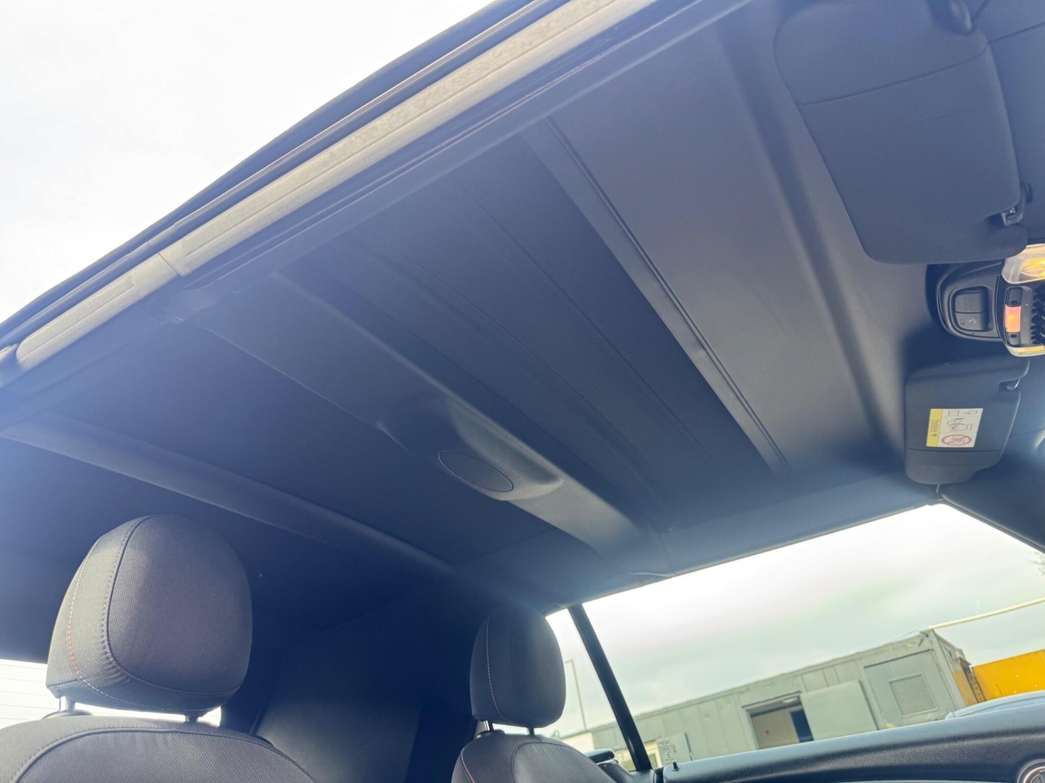 Used MINI Convertible 2019 for sale - 77957290: Photo 23