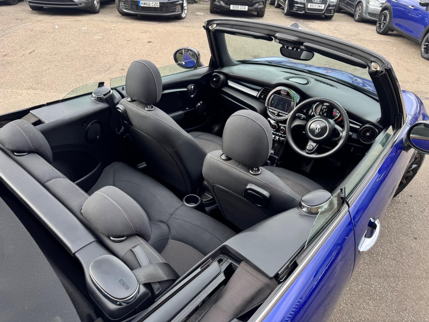 Used MINI Convertible 2019 for sale - 77957290: Photo 24
