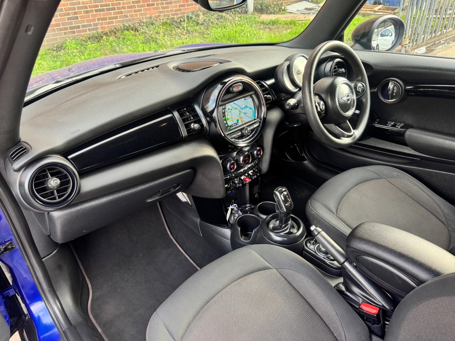 Used MINI Convertible 2019 for sale - 77957290: Photo 26