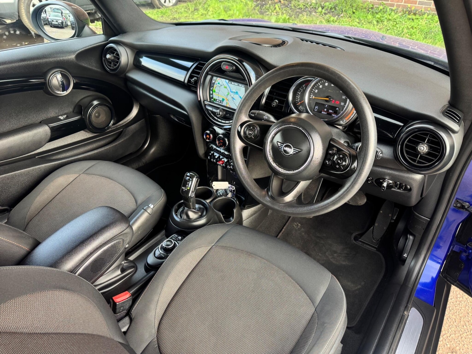 Used MINI Convertible 2019 for sale - 77957290: Photo 30