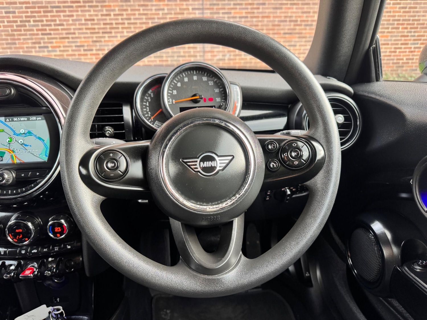 Used MINI Convertible 2019 for sale - 77957290: Photo 44