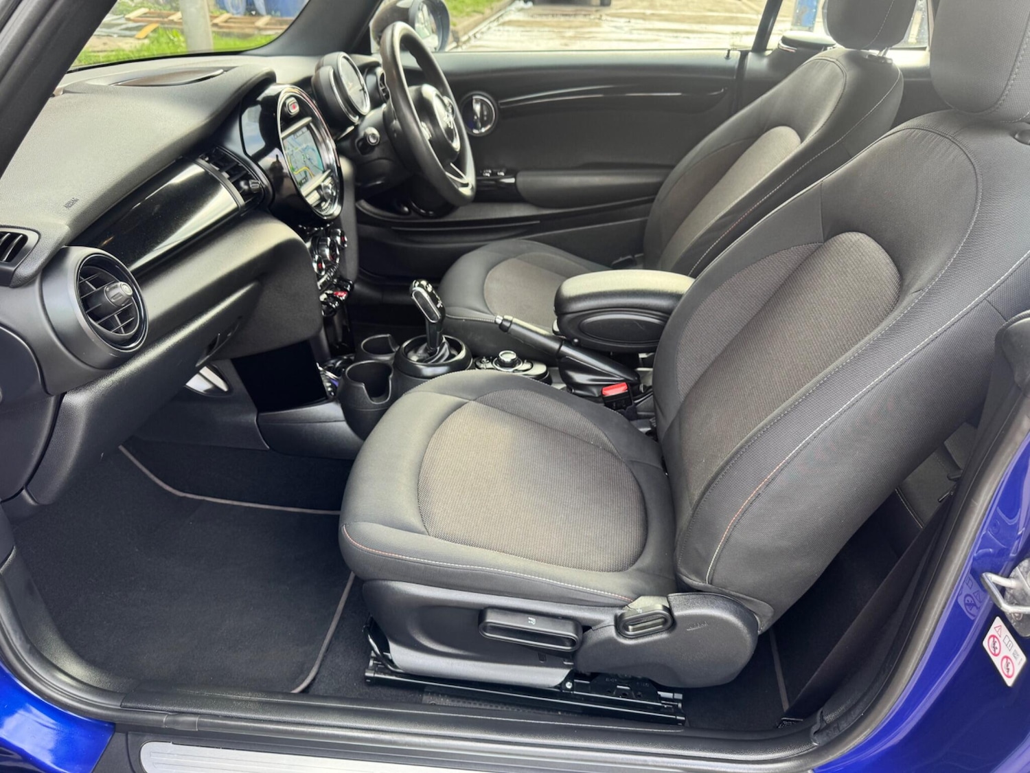 Used MINI Convertible 2019 for sale - 77957290: Photo 47