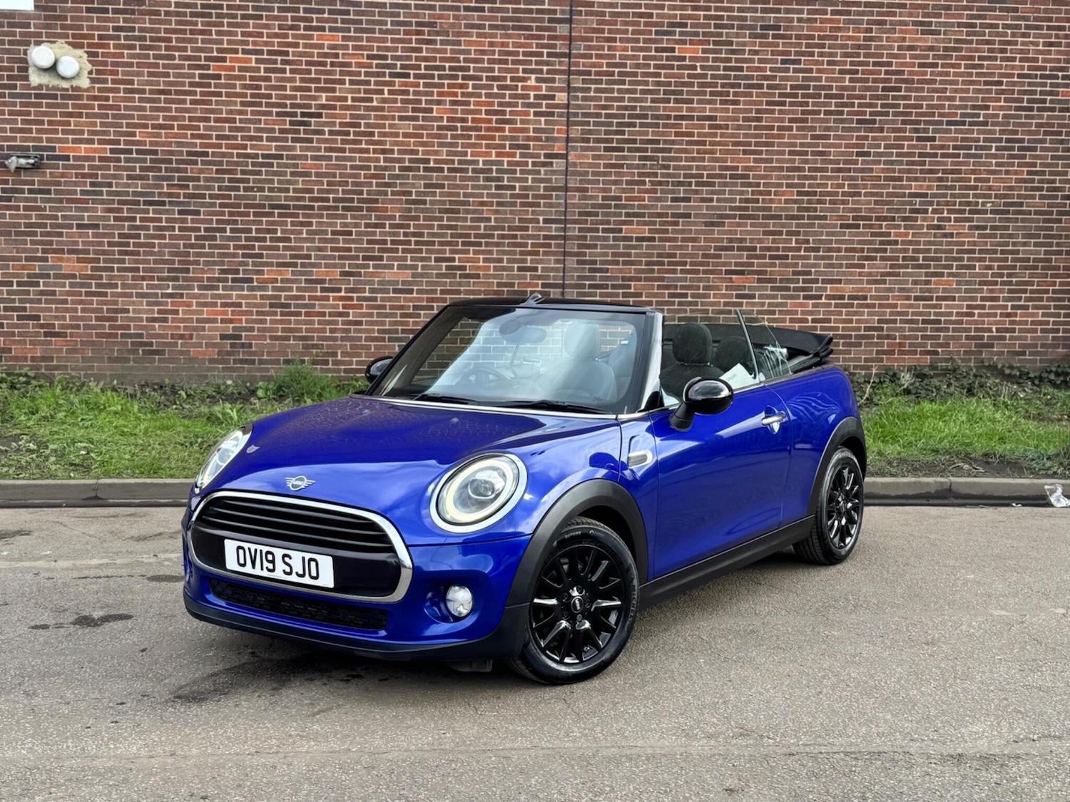 Used MINI Convertible 2019 for sale - 77957290: Photo 6