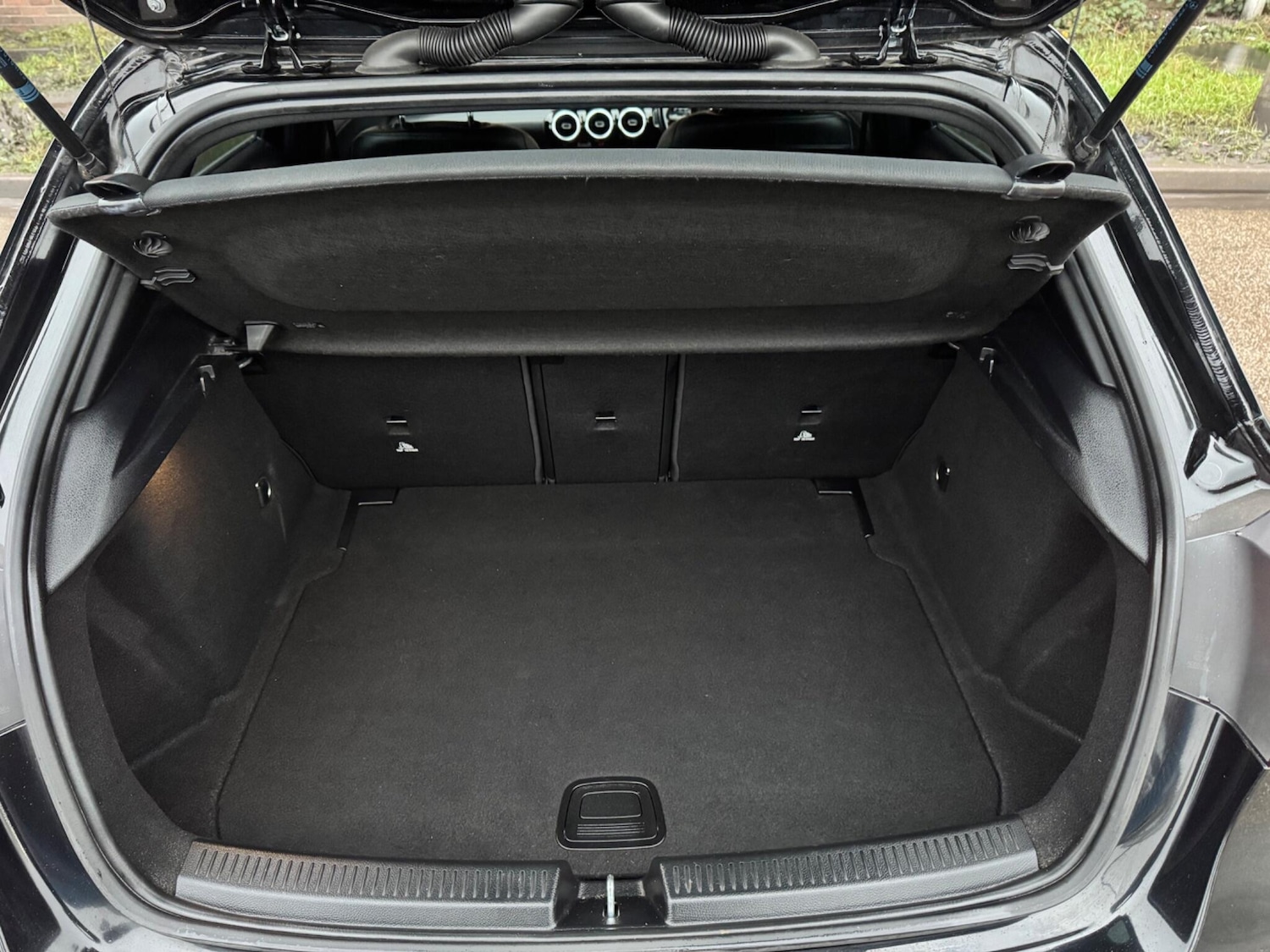 Used Mercedes-Benz A-Class 2018 for sale - 77395827: Photo 18