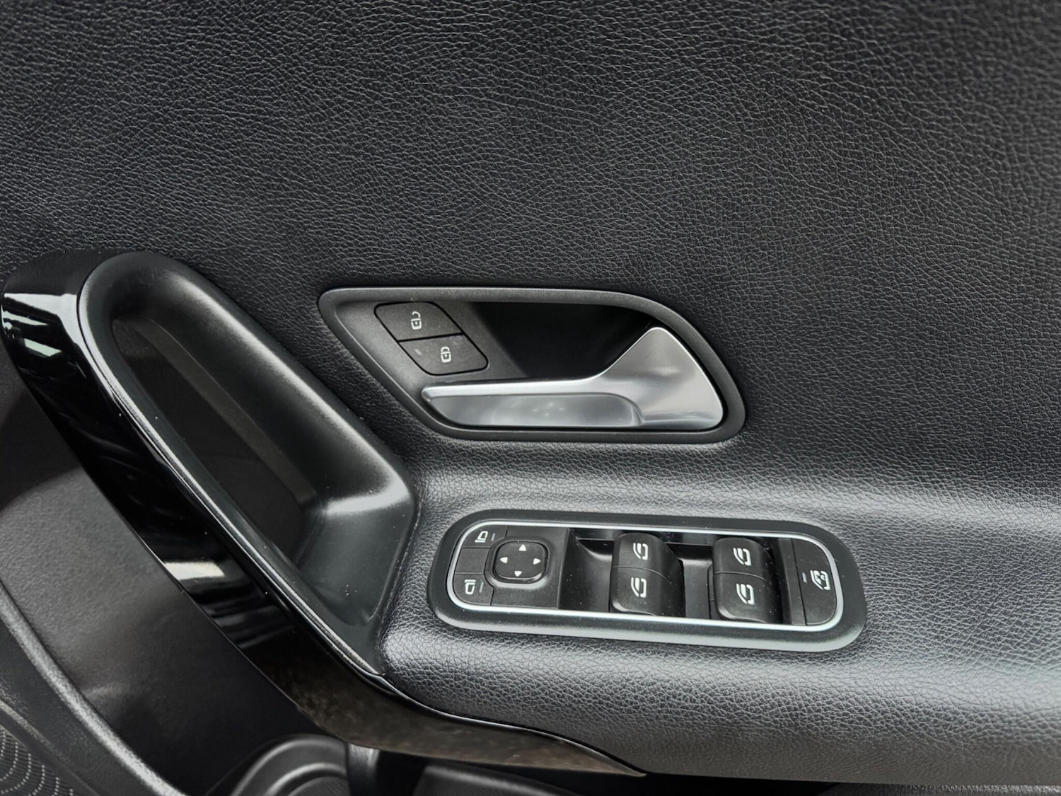 Used Mercedes-Benz A-Class 2018 for sale - 77395827: Photo 29