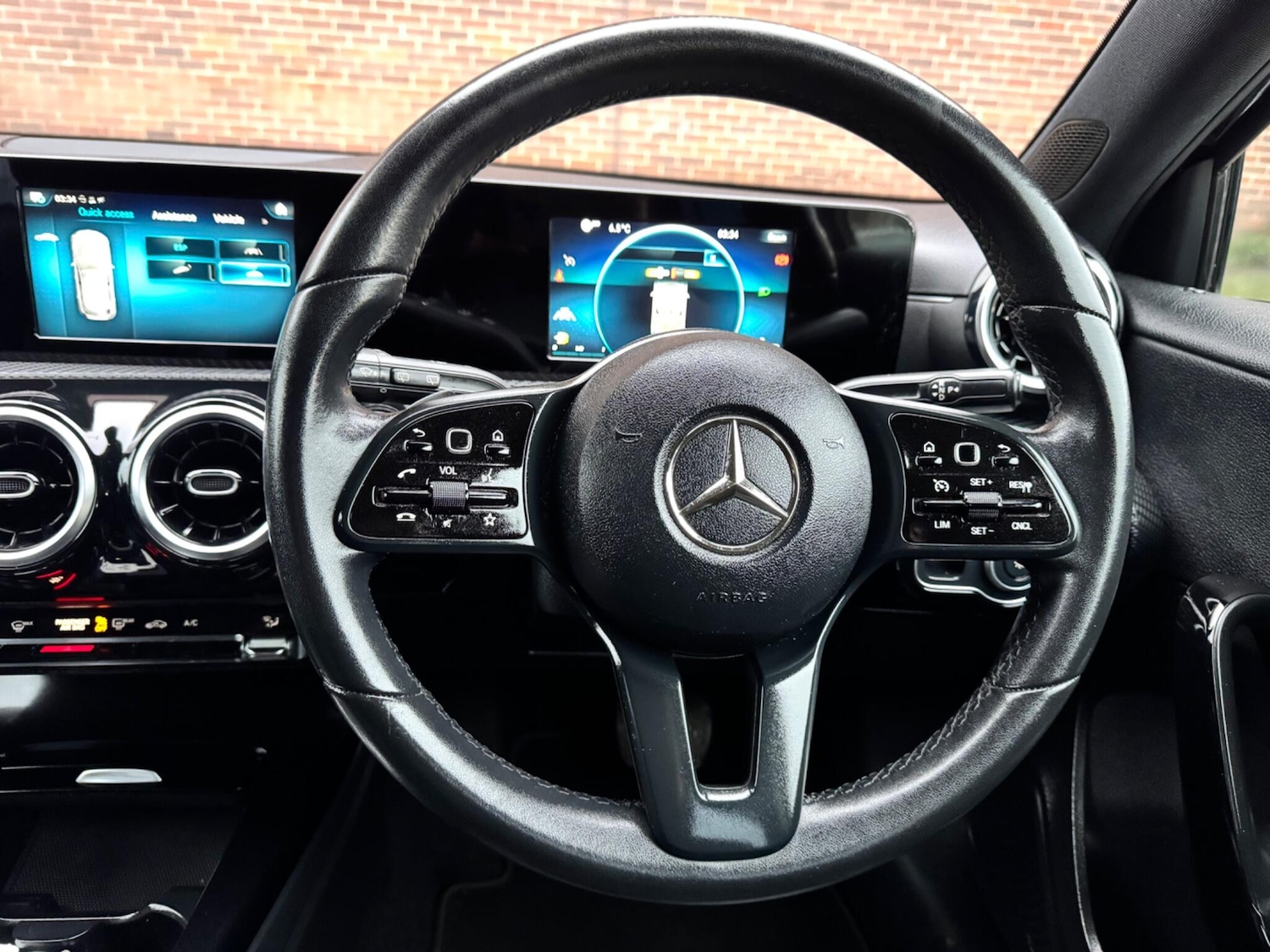 Used Mercedes-Benz A-Class 2018 for sale - 77395827: Photo 37