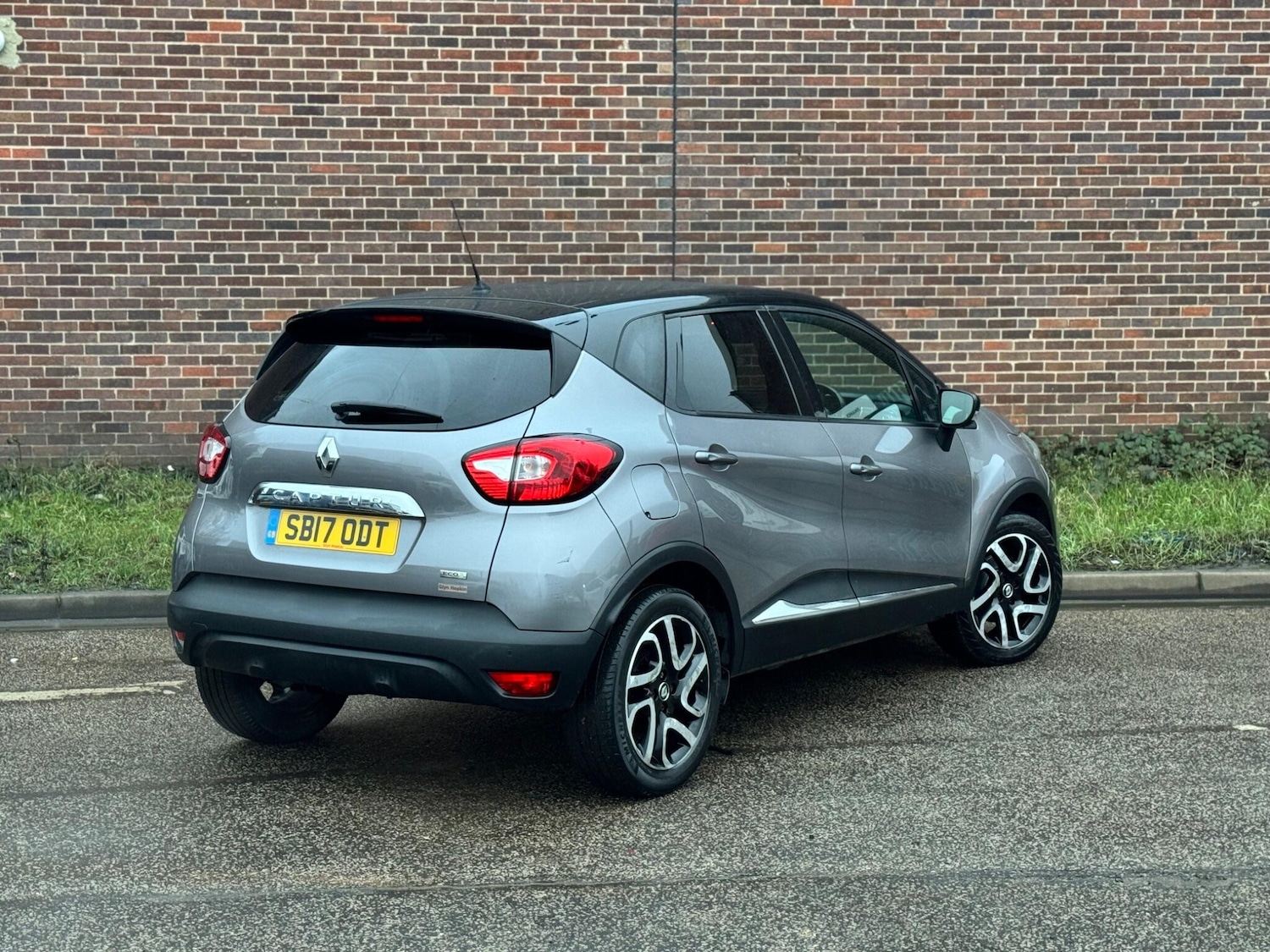 Used Renault Captur for sale - 77683936: Photo 6