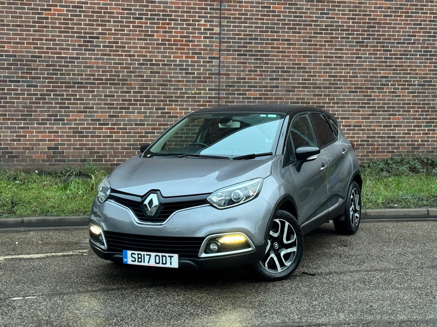 Used Renault Captur for sale - 77683936: Photo 9