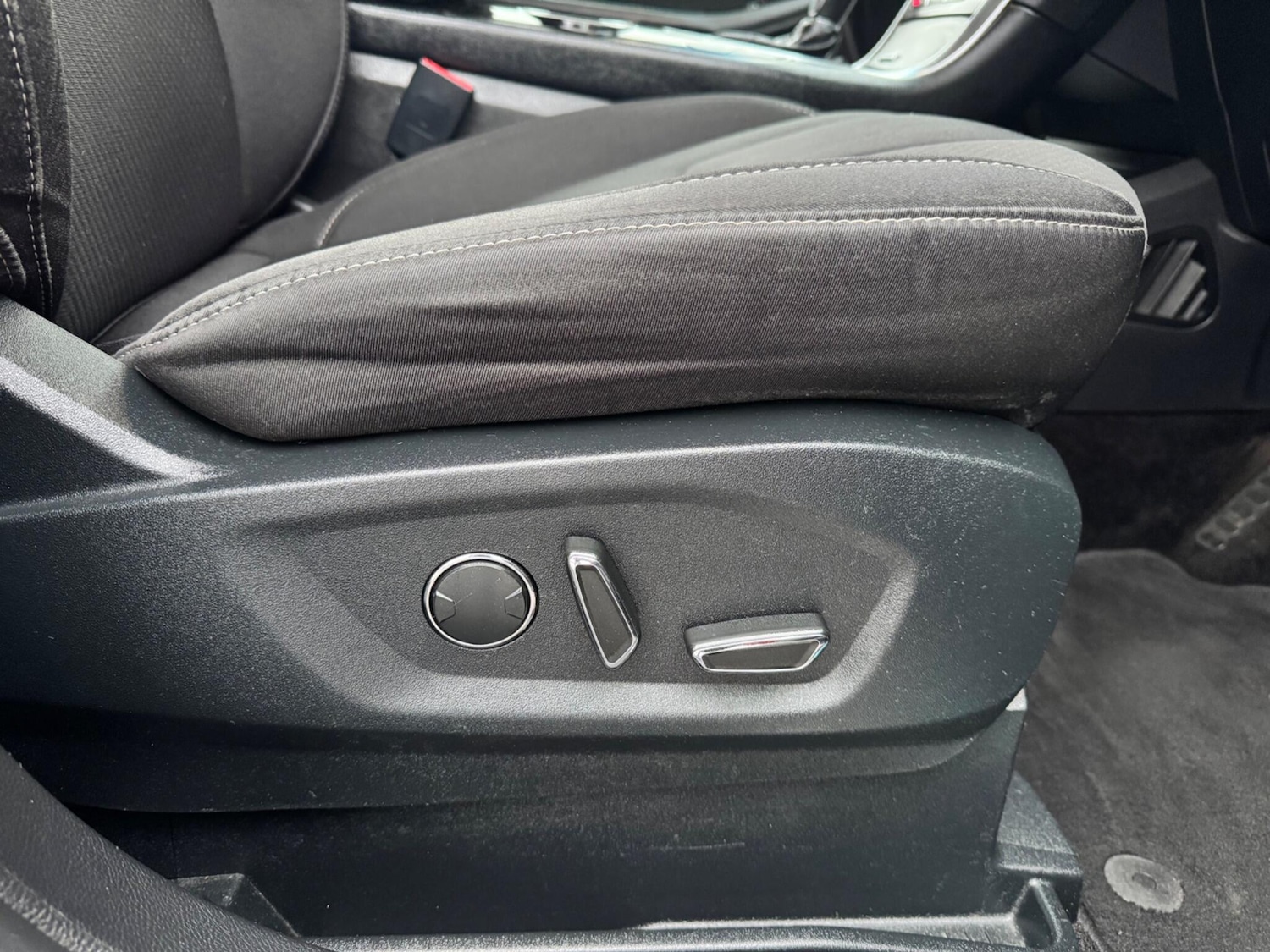 Used Ford Edge 2017 for sale - 77440458: Photo 34