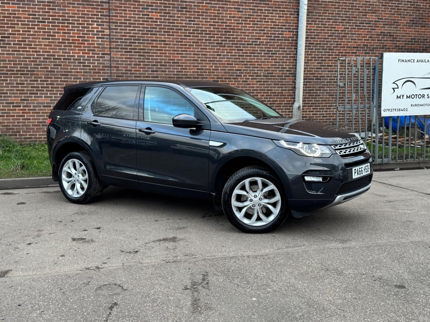 Used Land Rover Discovery Sport 2016 for sale - 77839801: Photo 13