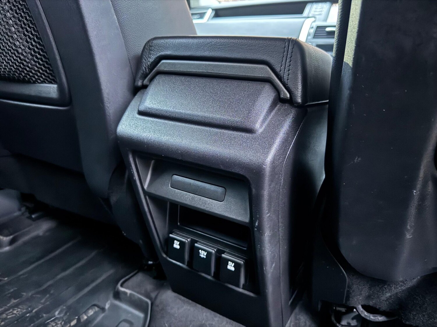 Used Land Rover Discovery Sport 2016 for sale - 77839801: Photo 31