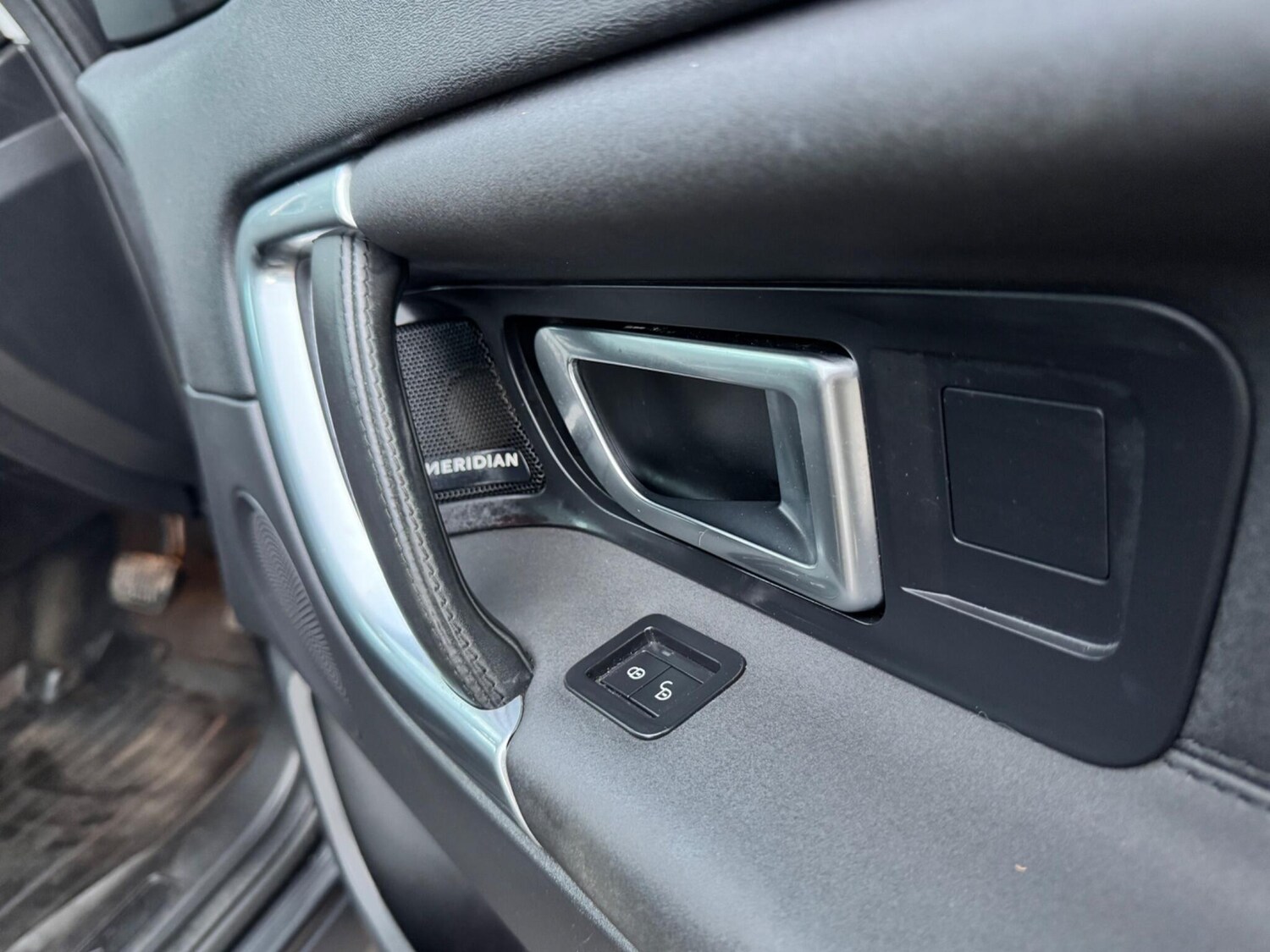 Used Land Rover Discovery Sport 2016 for sale - 77839801: Photo 33