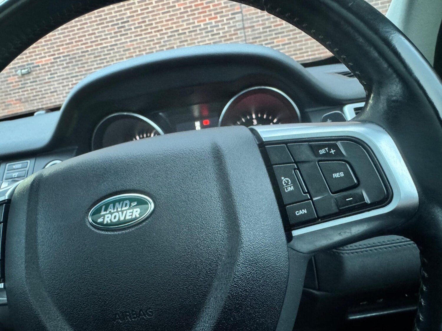 Used Land Rover Discovery Sport 2016 for sale - 77839801: Photo 50