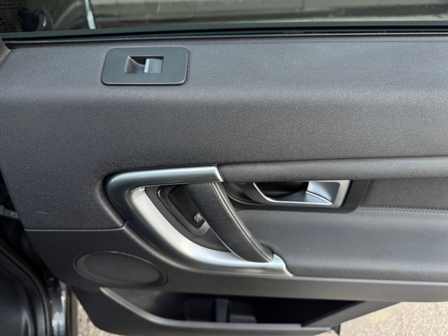 Used Land Rover Discovery Sport 2016 for sale - 77839801: Photo 61