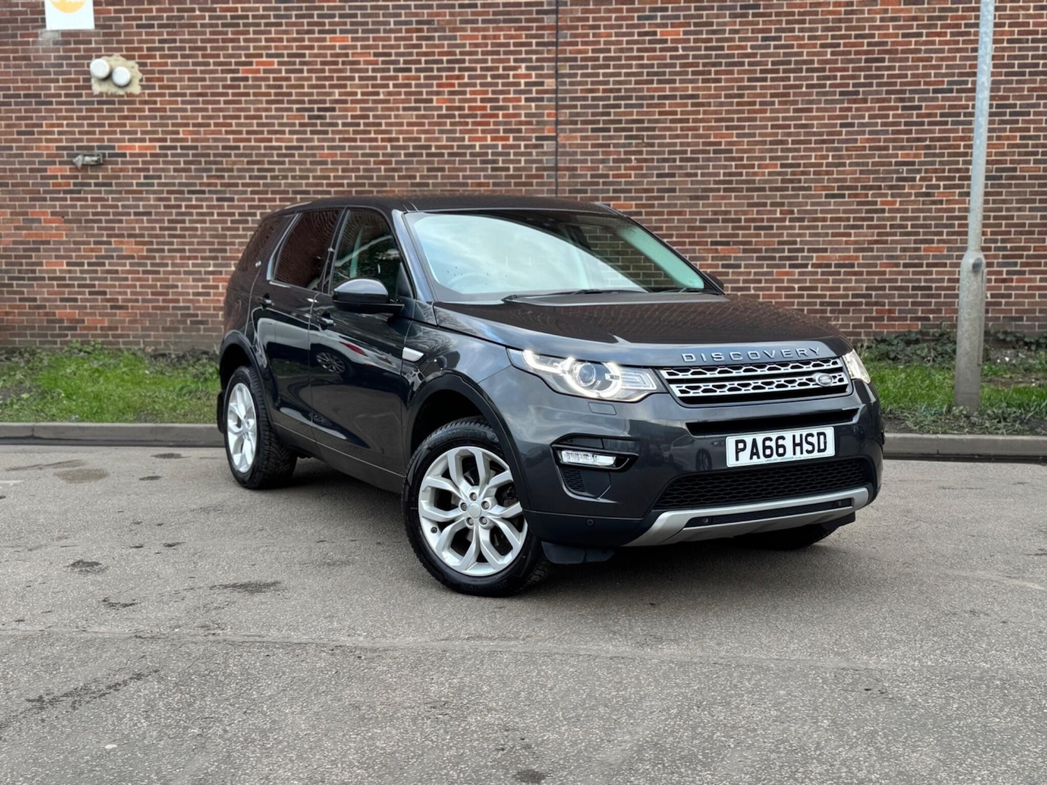 Used Land Rover Discovery Sport 2016 for sale - 77839801: Photo 7