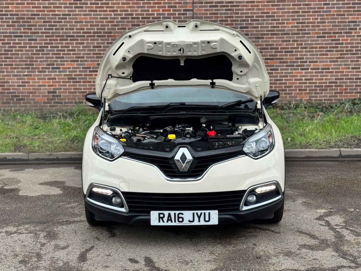 Used Renault Captur for sale - 77684218: Photo 17