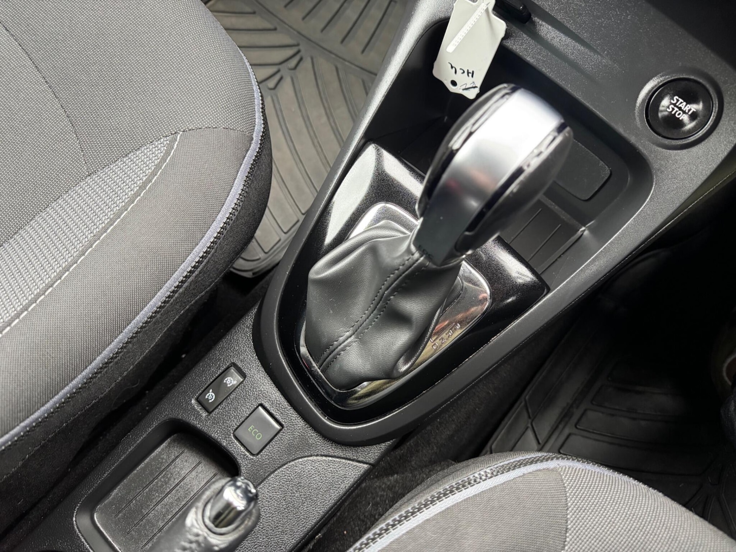 Used Renault Captur for sale - 77684218: Photo 23