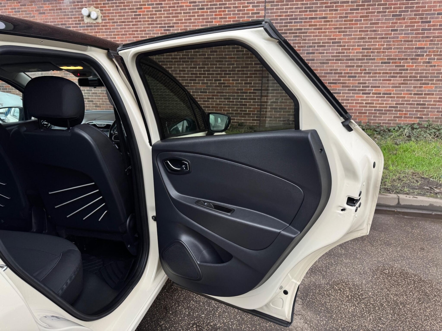 Used Renault Captur for sale - 77684218: Photo 36