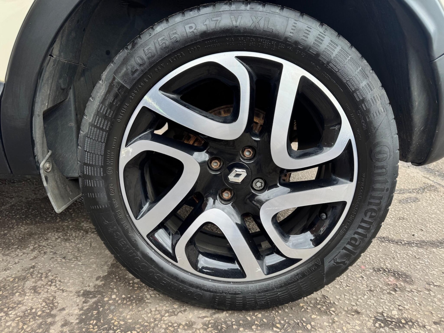 Used Renault Captur for sale - 77684218: Photo 38