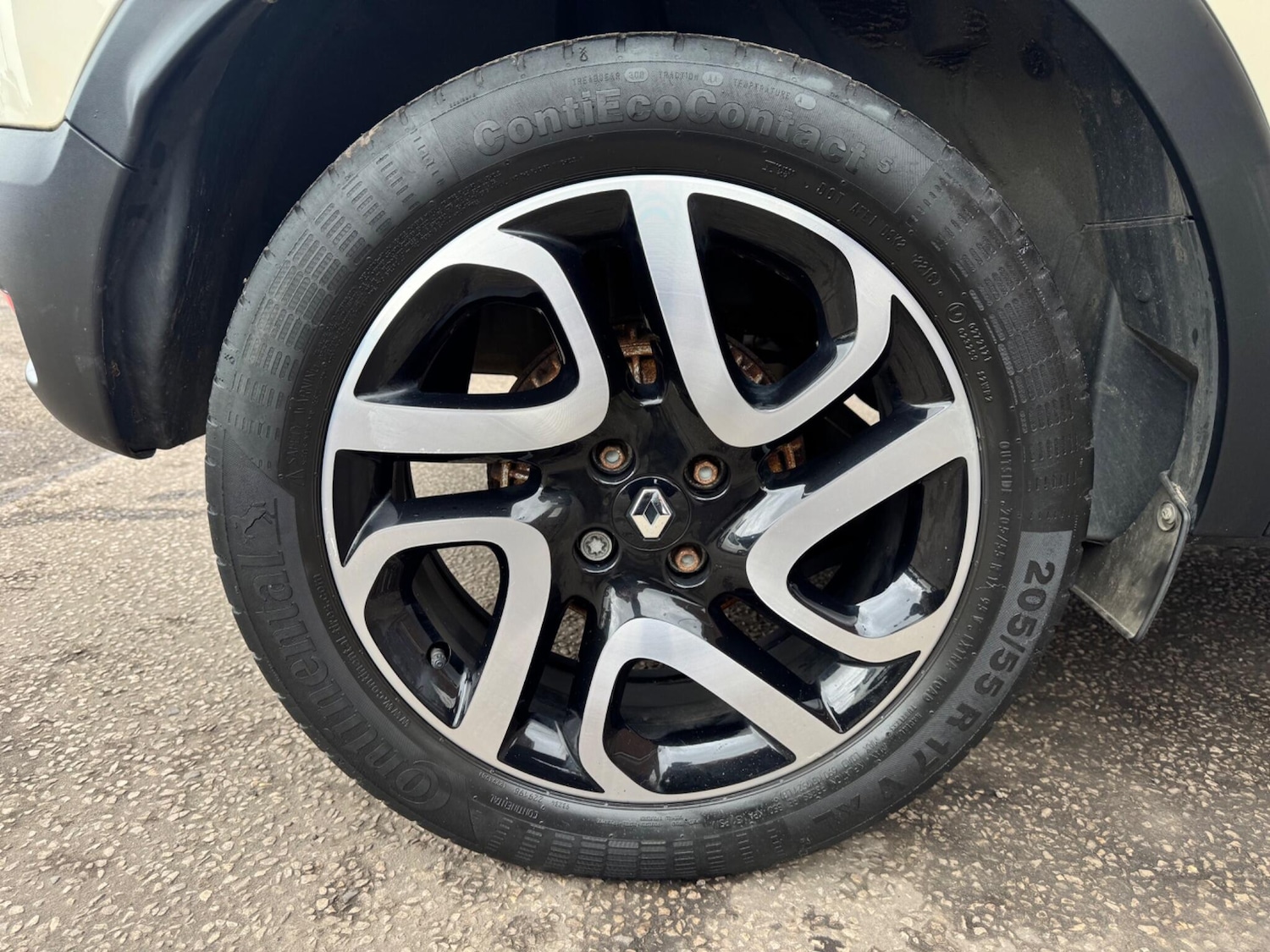 Used Renault Captur for sale - 77684218: Photo 40