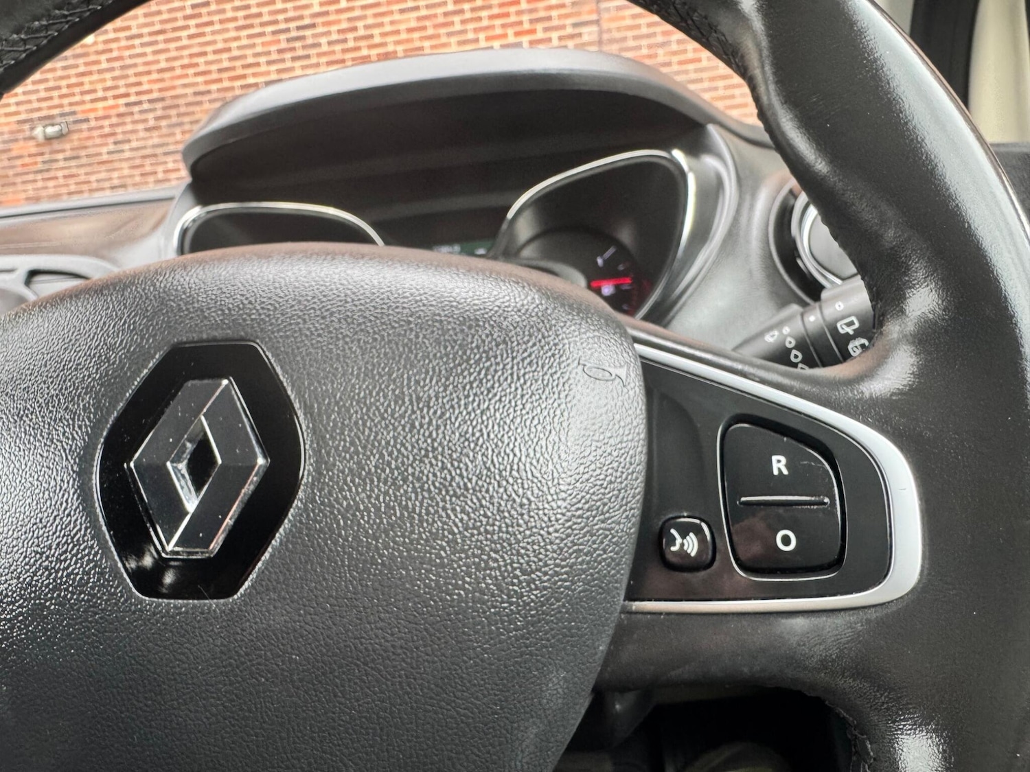 Used Renault Captur for sale - 77684218: Photo 46