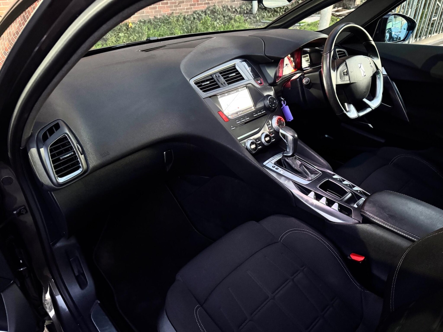 Used DS Automobiles DS 5 2018 for sale - 76633111: Photo 23