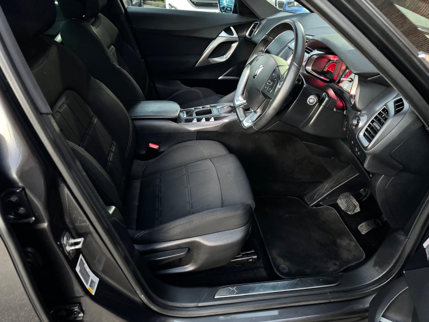 Used DS Automobiles DS 5 2018 for sale - 76633111: Photo 25