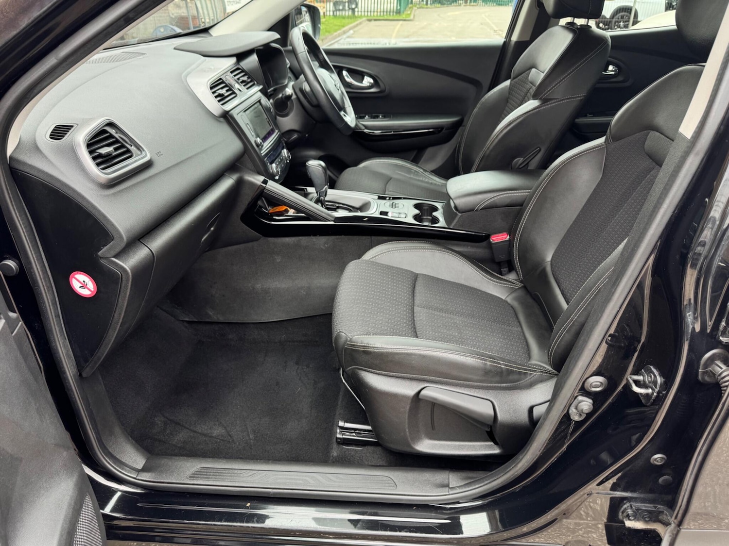 Used Renault Kadjar for sale - 77808402: Photo 28