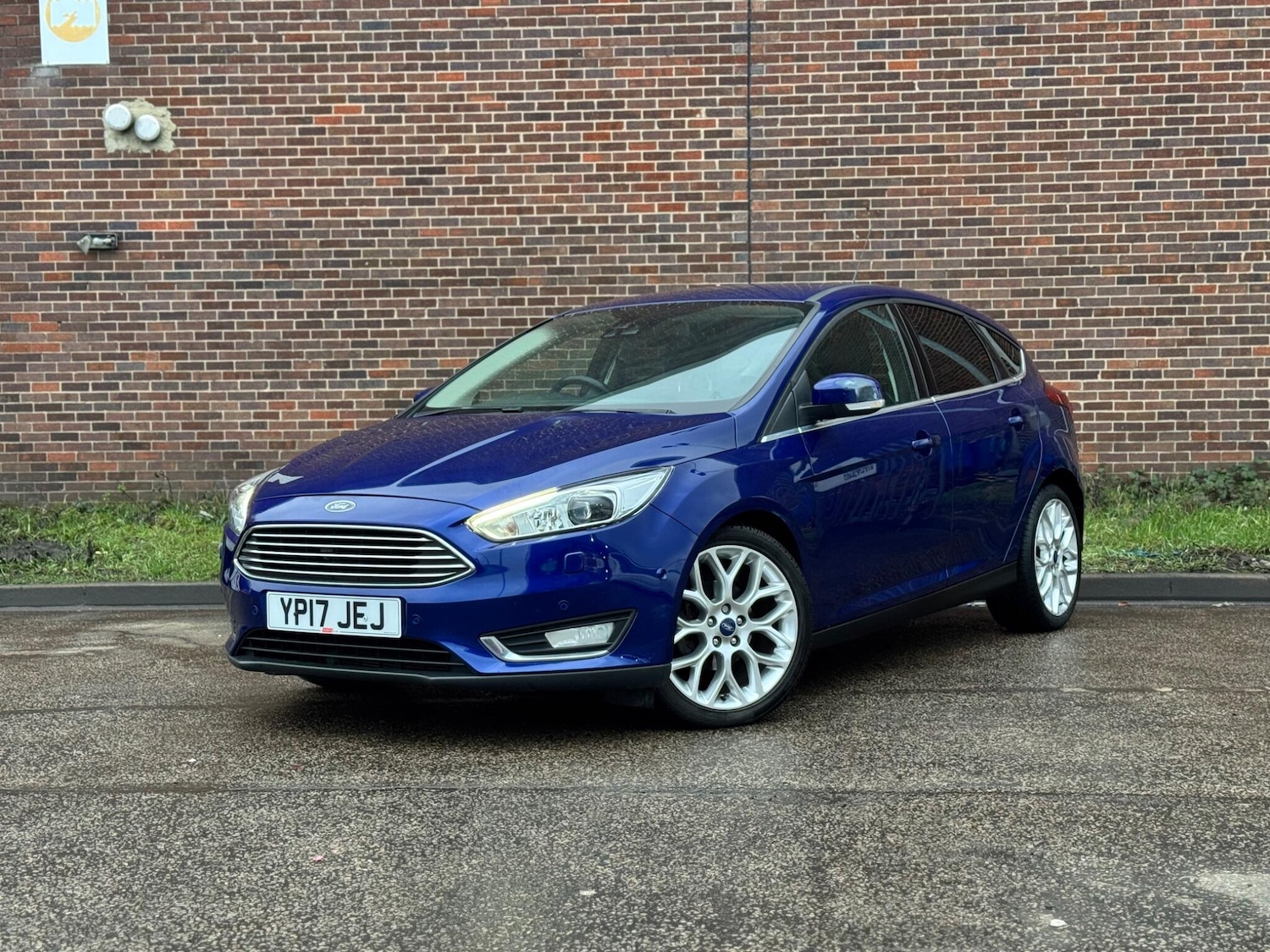 Used Ford Focus for sale - 77671991: Photo 2