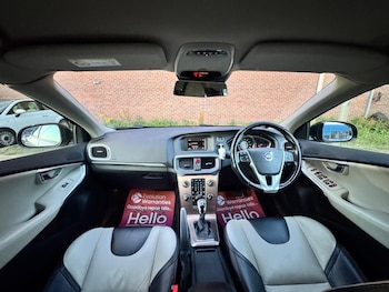 Used Volvo V40 Cross Country 2015 for sale - 75838979: Photo