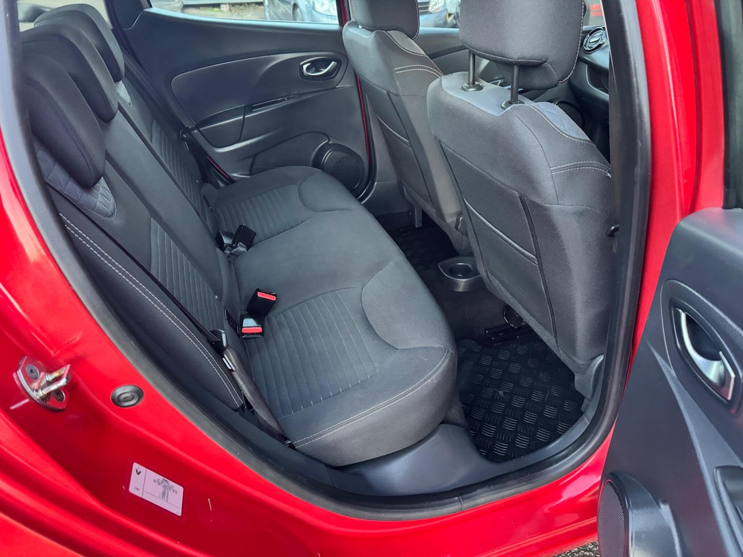 Used Renault Clio 2015 for sale - 77230048: Photo 26