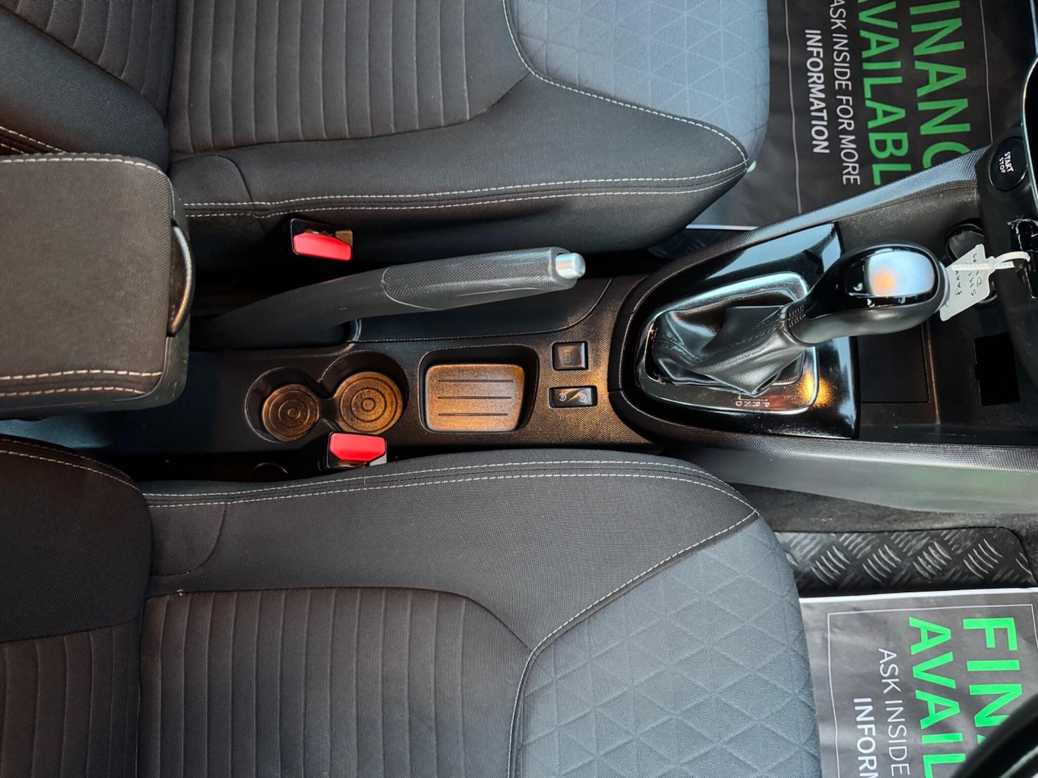 Used Renault Clio 2015 for sale - 77230048: Photo 41