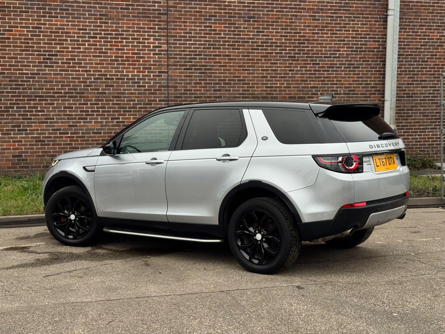 Used Land Rover Discovery Sport 2017 for sale - 77074496: Photo 10