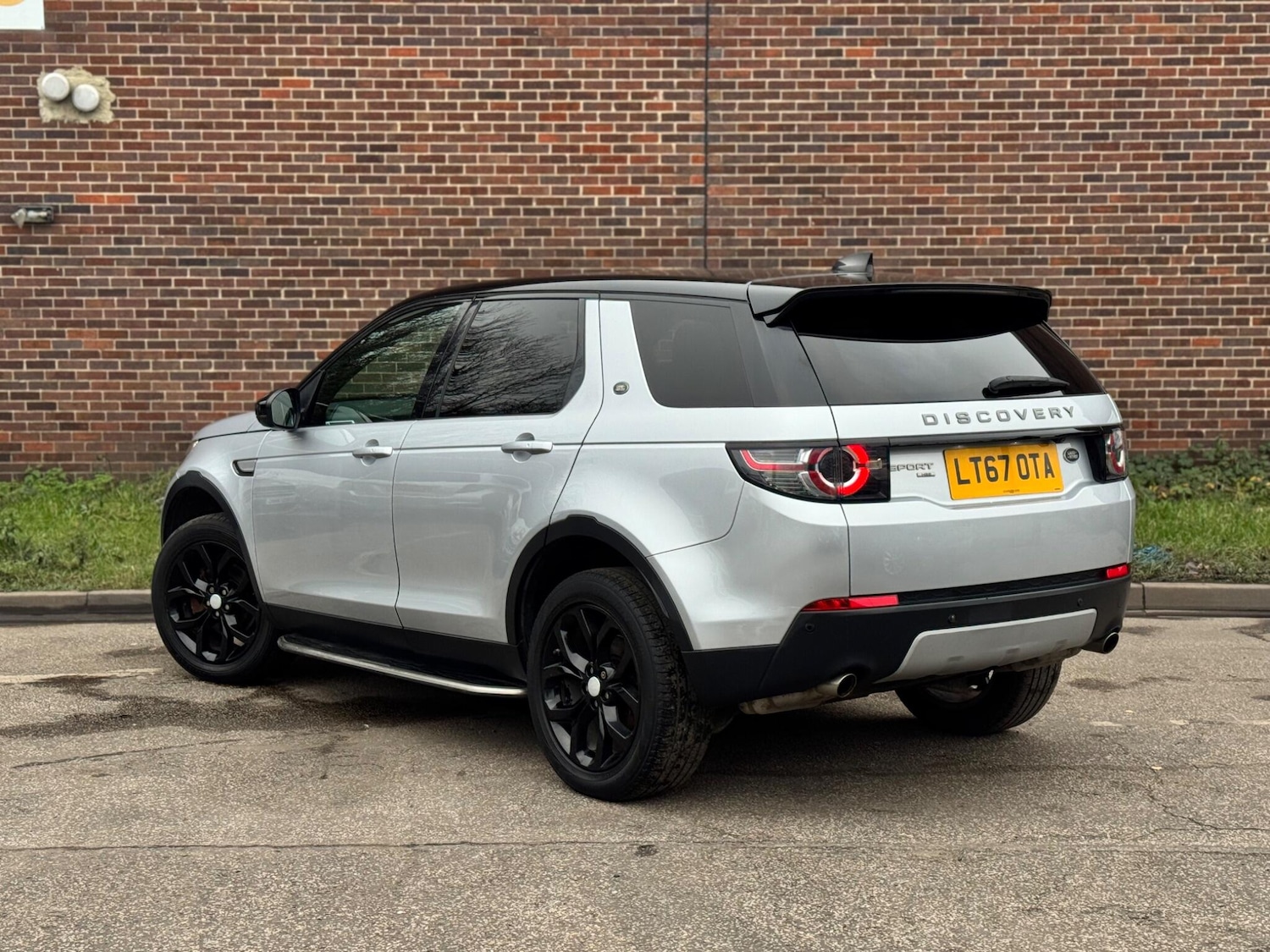 Used Land Rover Discovery Sport 2017 for sale - 77074496: Photo 16